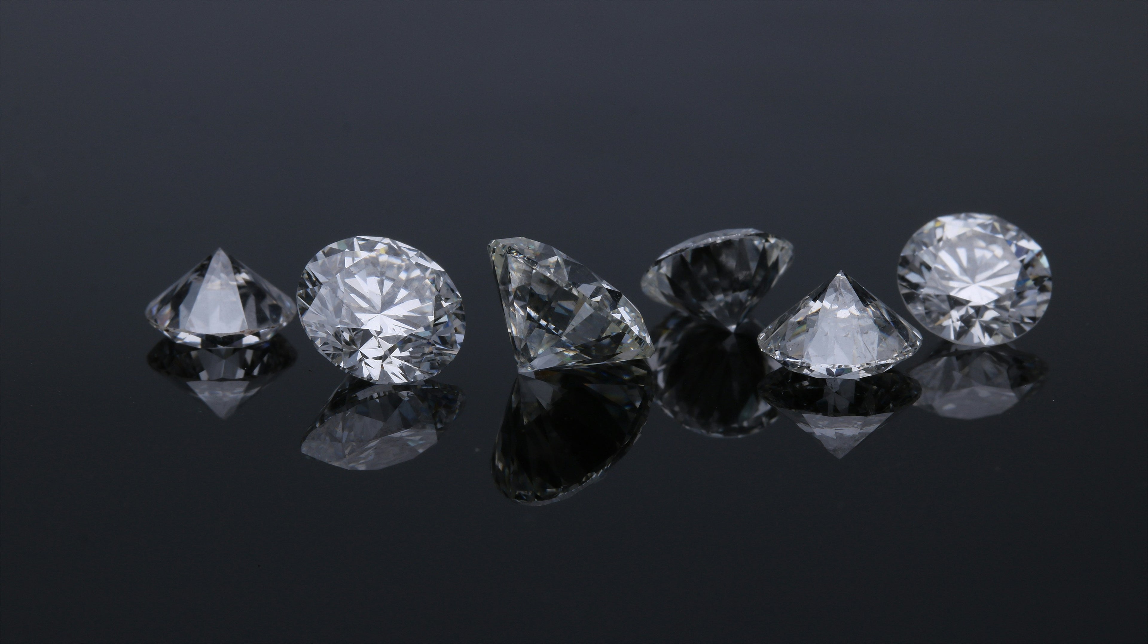 Diamonds on a black mirror surface